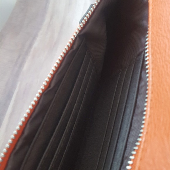 Nicole Miller Tablet Case - Picture 3 of 7